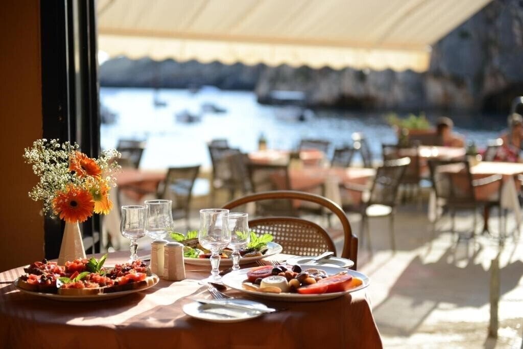 Zdjęcie St. Patricks Xlendi Bay 4*