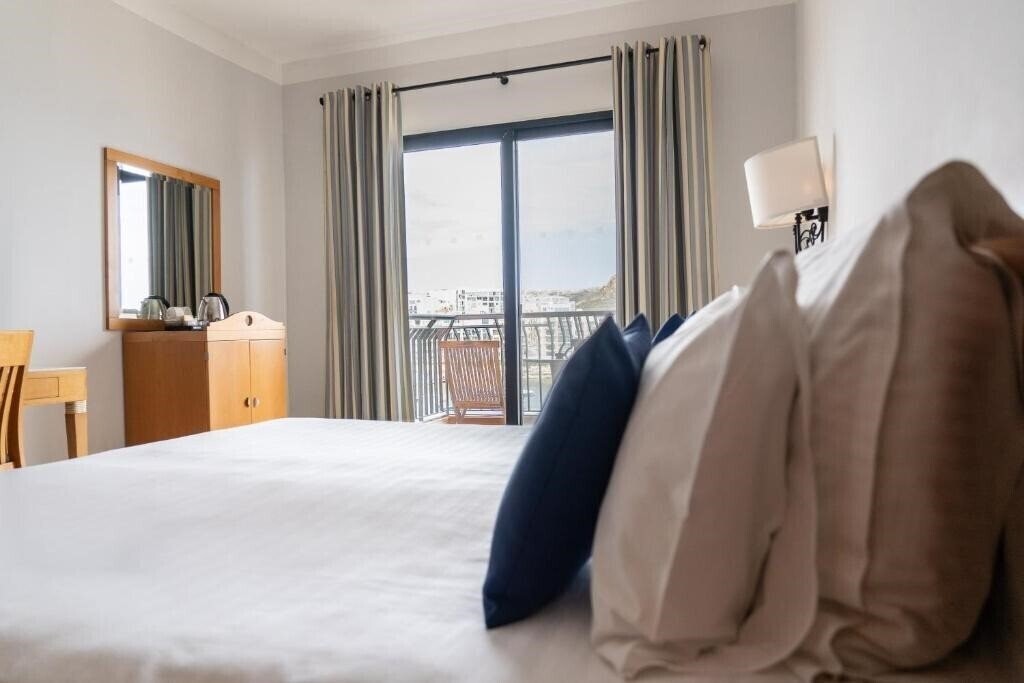 Отель Calypso Hotel (ex. Hotel Calypso) 4*