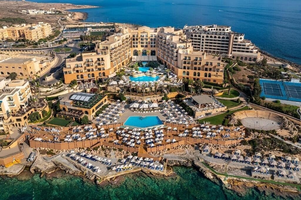 Hotel Corinthia Hotel St George's Bay 5*