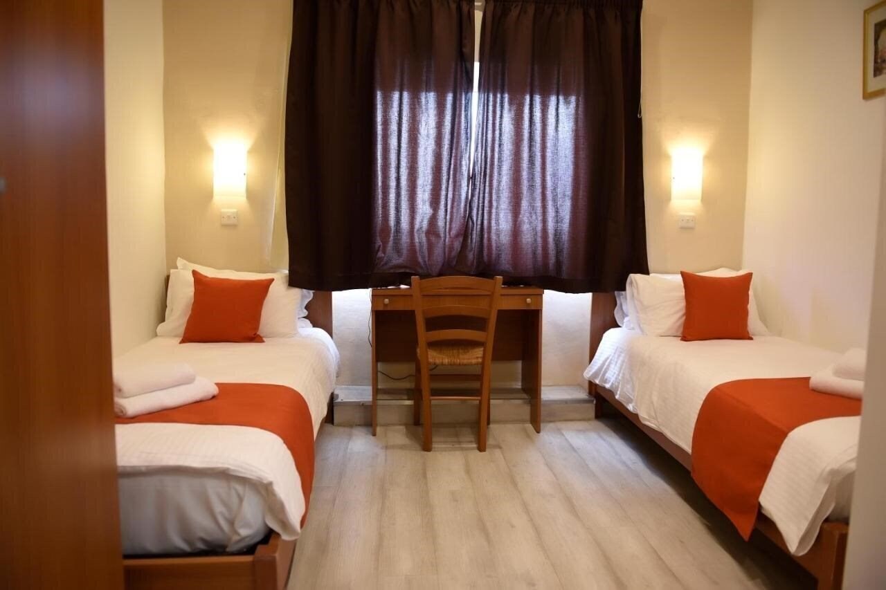 Zdjęcie British Hotel 2*