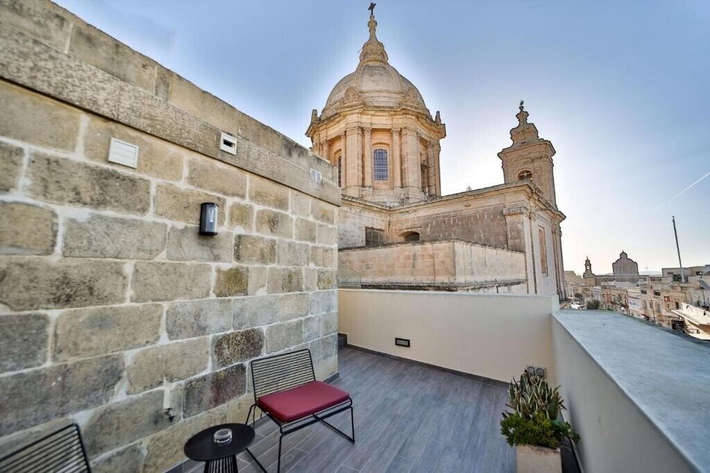 Отель Quaint Hotel Nadur 1*