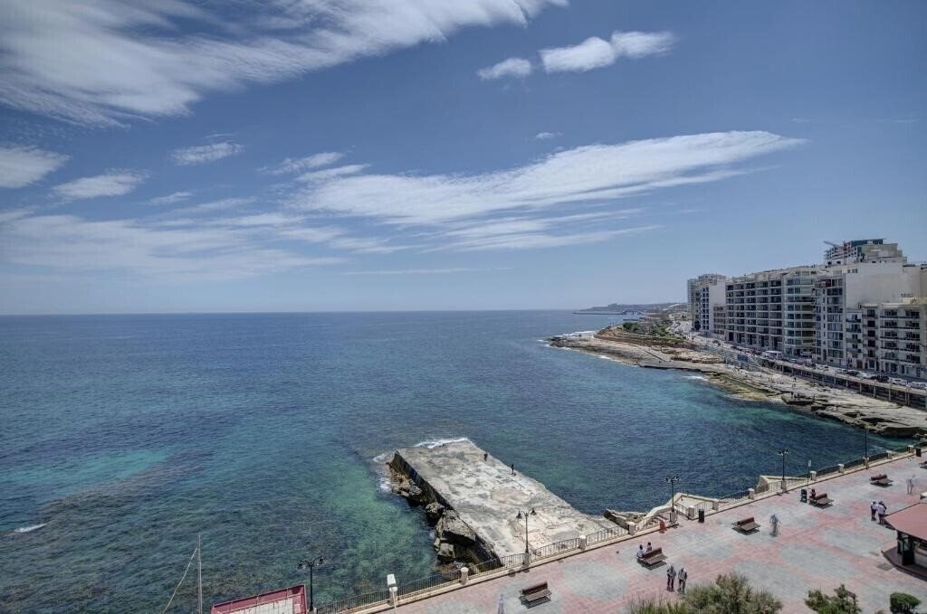 Картинка Sliema Chalet Hotel 3*
