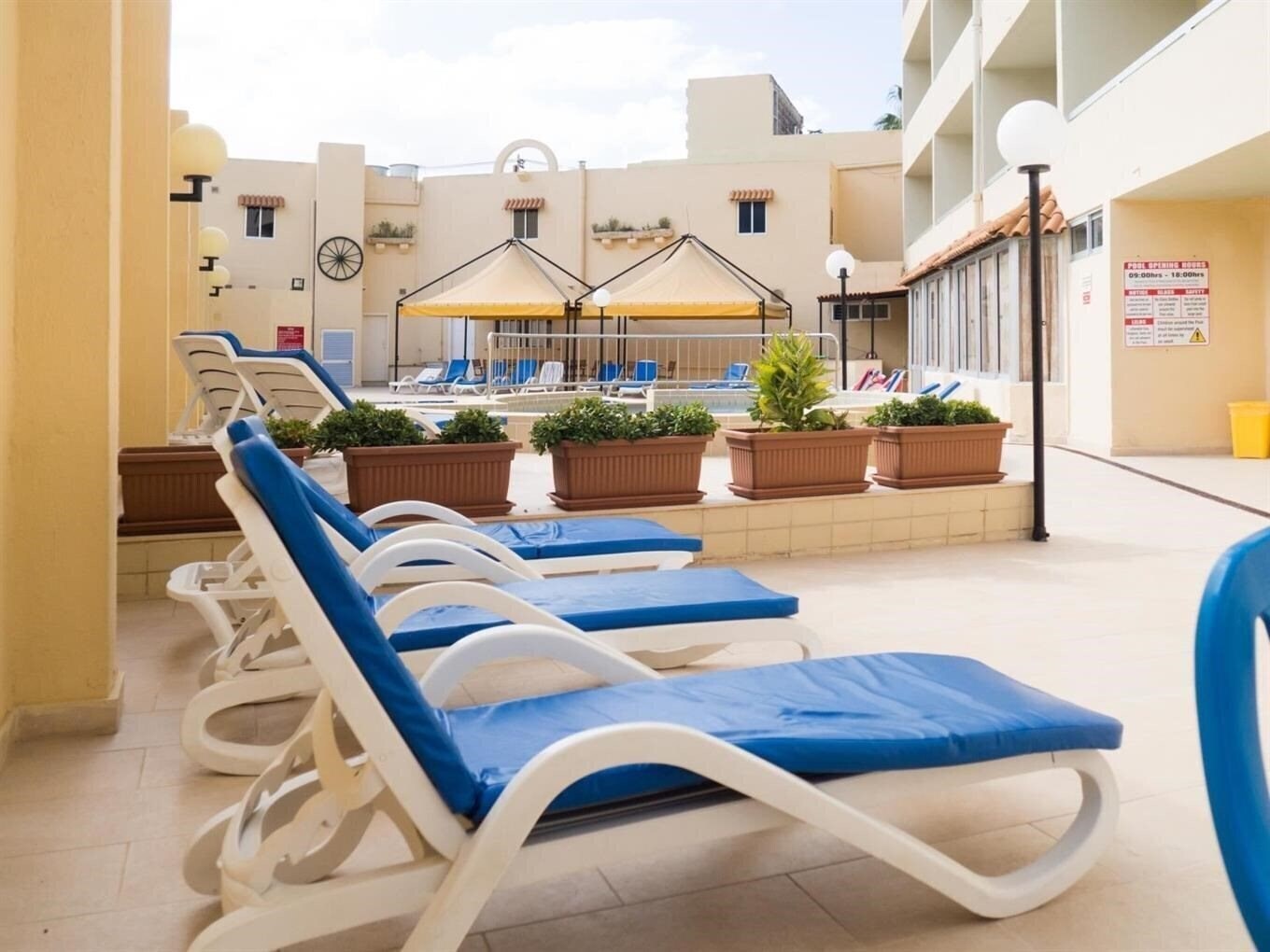 Картинка Mavina Aparthotel 3*