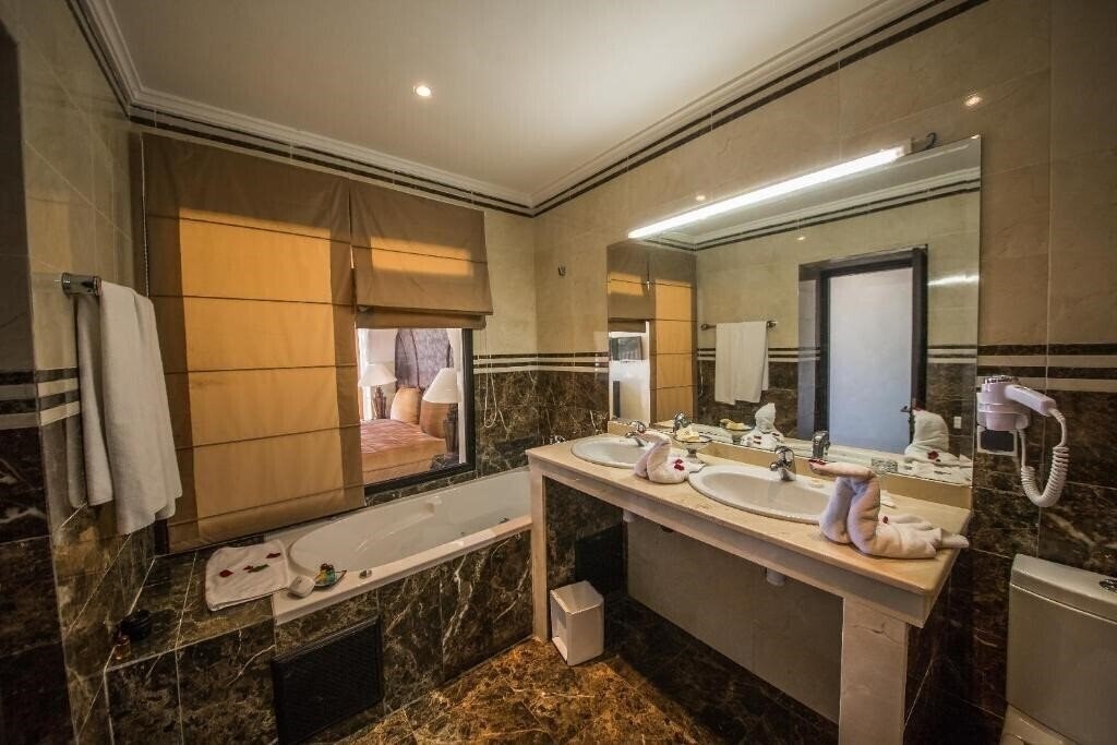 Фотографія Hotel des Iles 3*