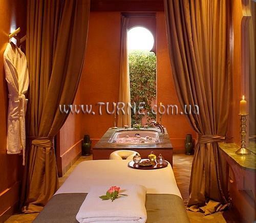 Готель Amanjena Palace 5*