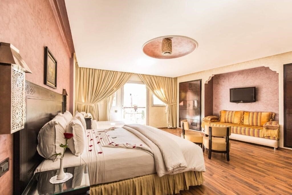 Zdjęcia Almas Hotel 3*