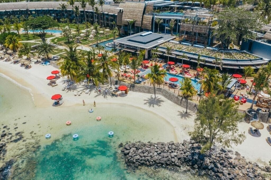 Фото LUX Grand Baie Resort & Residences (ex. Merville Beach) 5*