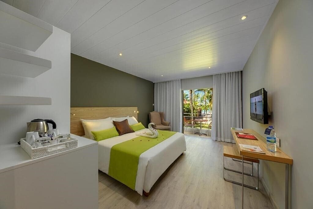Фото Mauricia Beachcomber Resort & SPA 4*