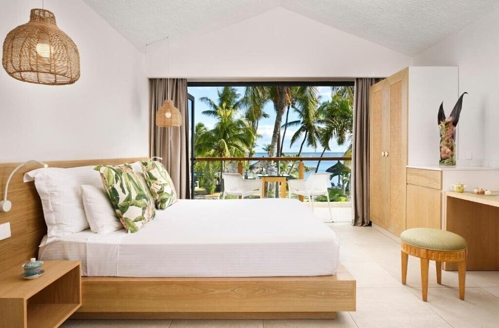 Фото Coral Azur Beach Resort 3*