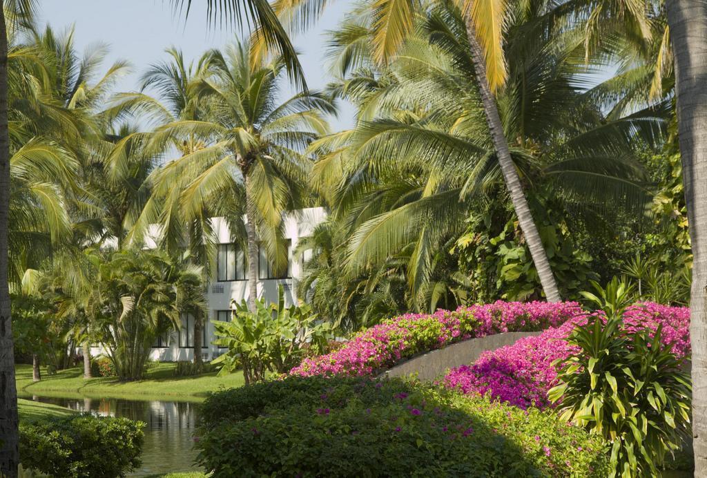 Изображение Ocean Breeze Hotels Acapulco 4*