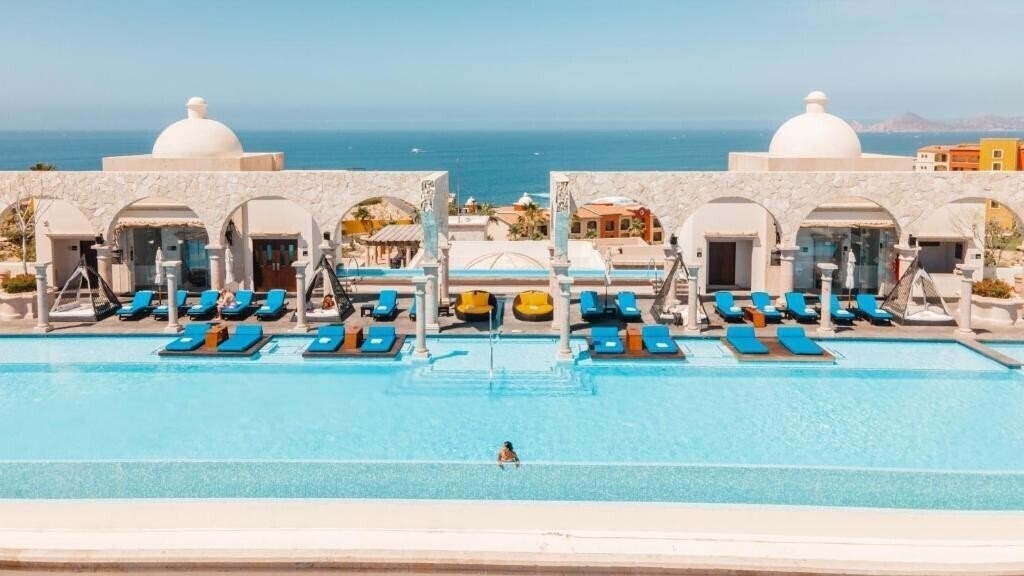 Отель Vista Encantada Spa Resort Residences 4*