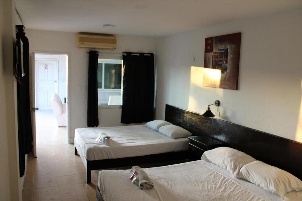 Hotel OYO Hotel Colibri (ex. Hotel Platas) 3*