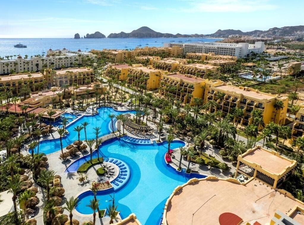 Отель Riu Santa Fe 5*
