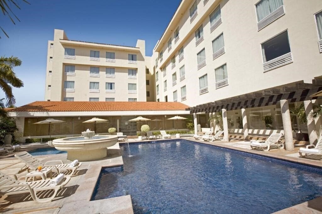 Готель Fiesta Inn Ciudad Del Carmen 4*