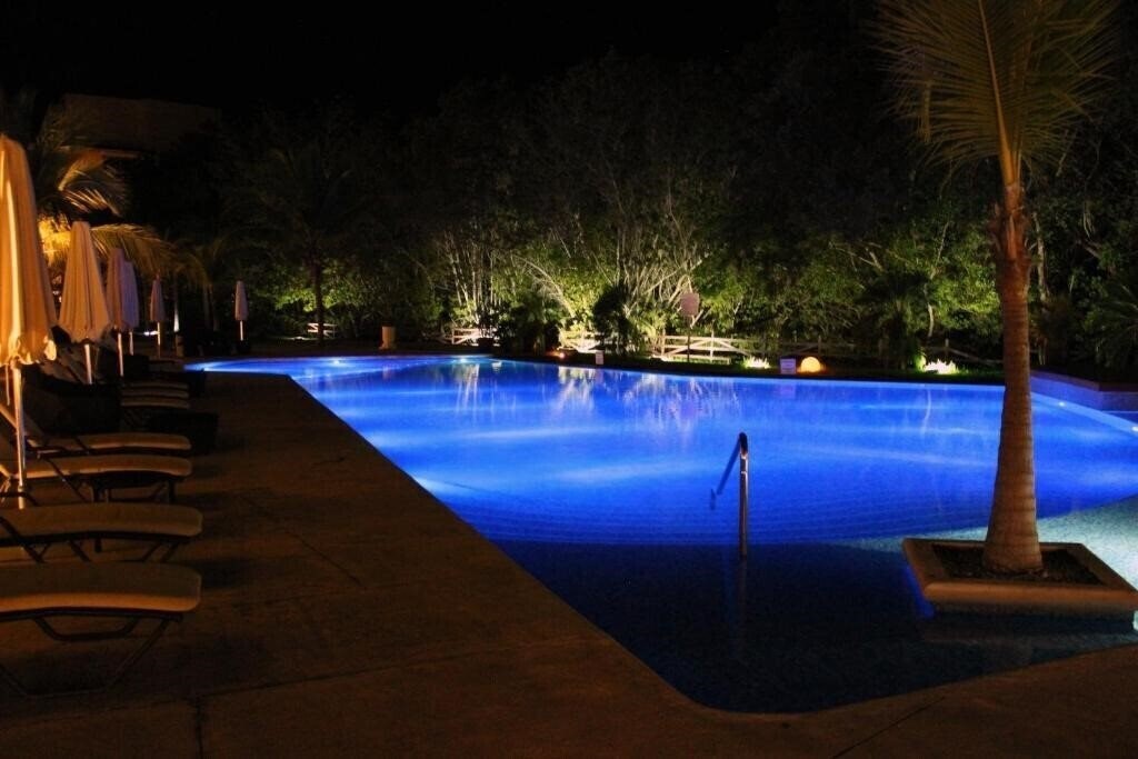 Zdjęcie Aak-Bal Beach Condos 3*