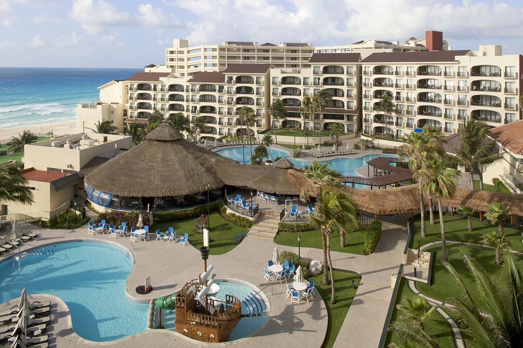 Hotel Emporio Hotel & Suites Cancun 4*