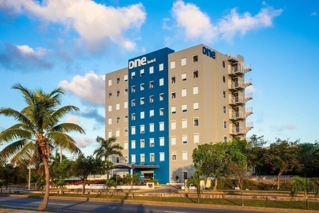 Hotel One Cancun Centro 3*