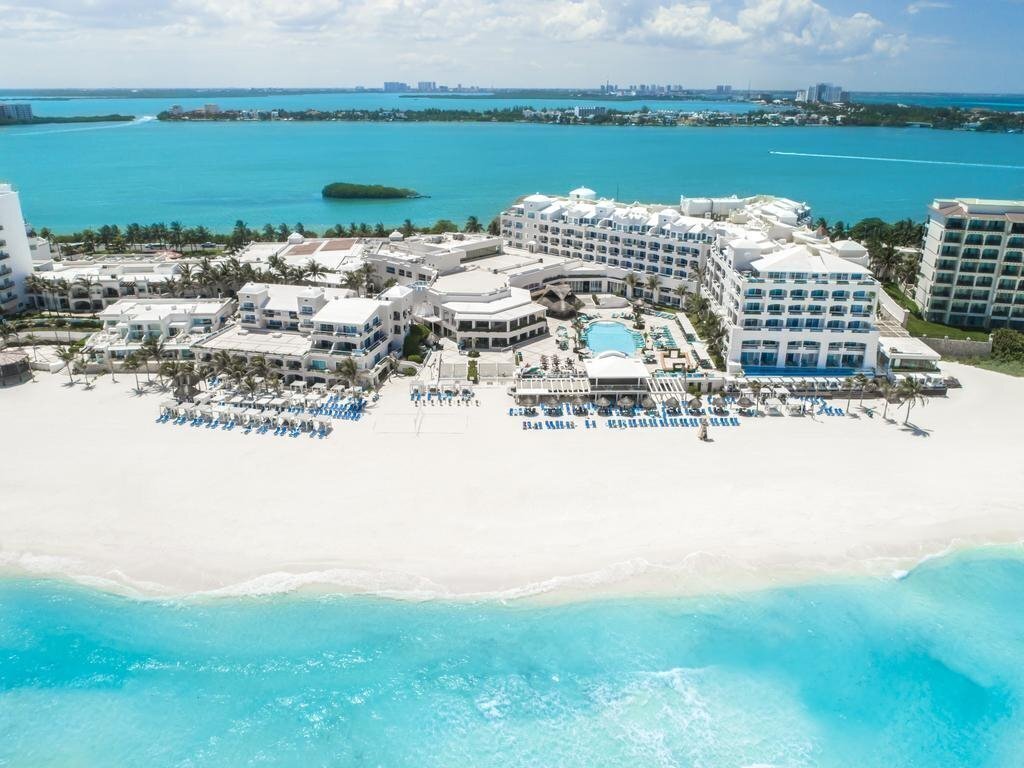 Отель Wyndham Alltra Cancun (ex. Panama Jack Resorts Cancun, Gran Caribe Real Resort & Spa) 5*