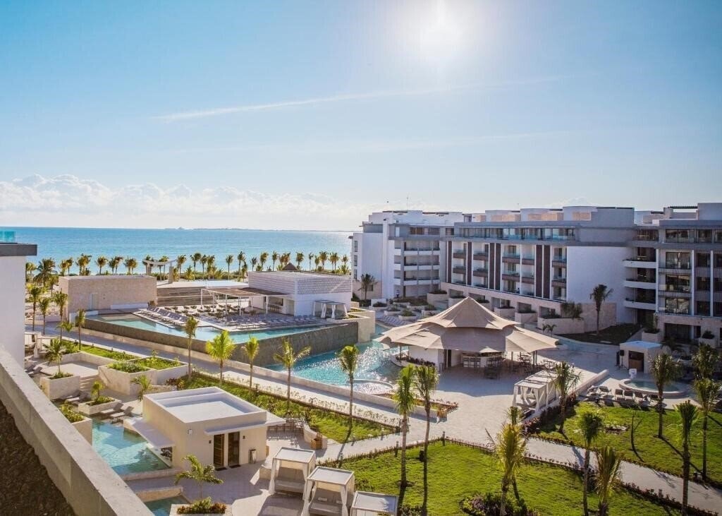 Готель Majestic Elegance Playa Mujeres 5*