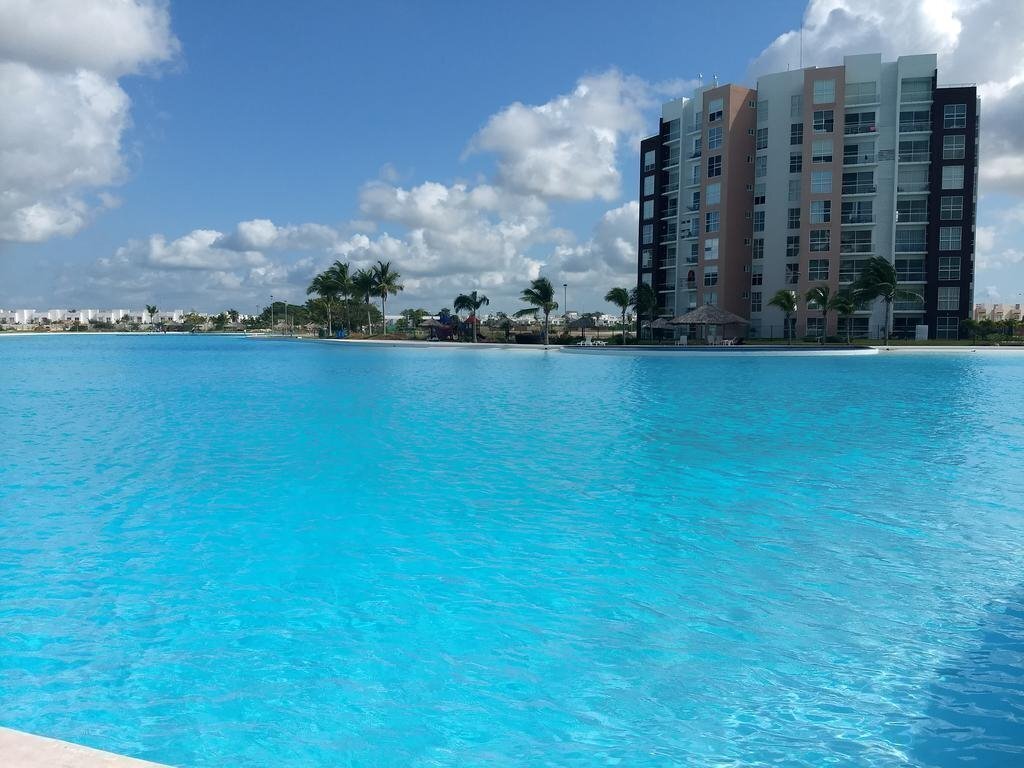 Hotel Selina Cancun Lagoon 3*