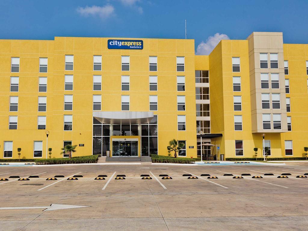 Готель City Express Central De Abastos 3*