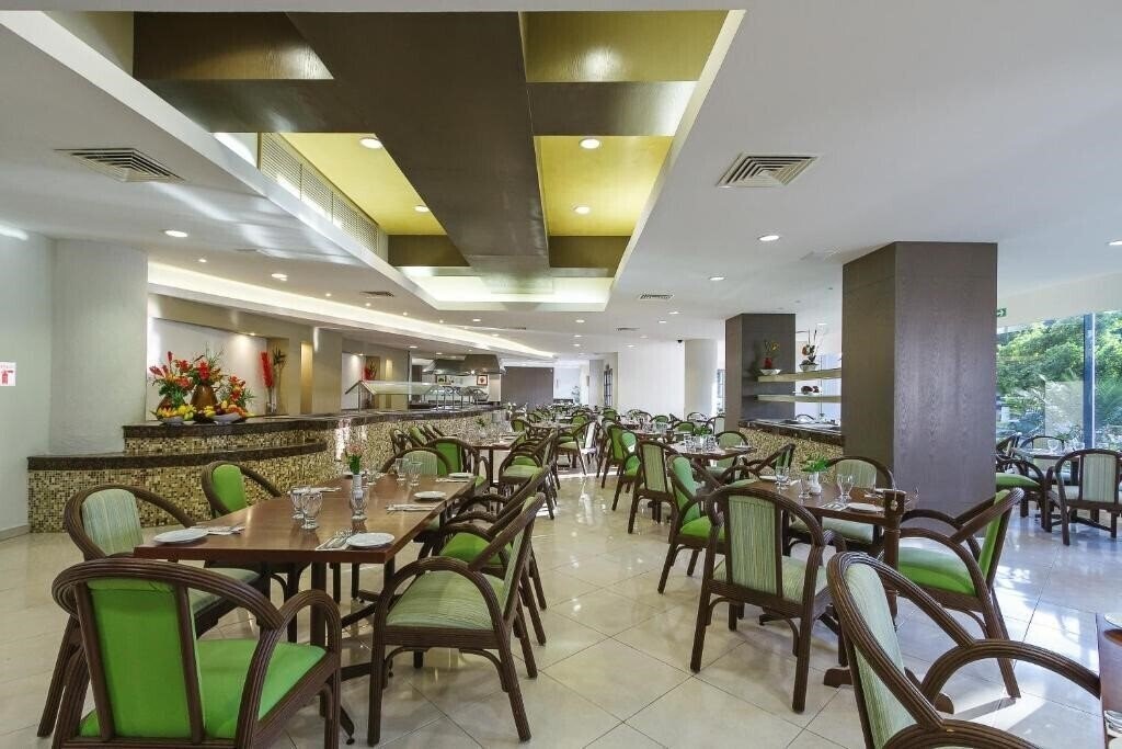 Zdjęcie El Conquistador Del Paseo De Montejo 5*