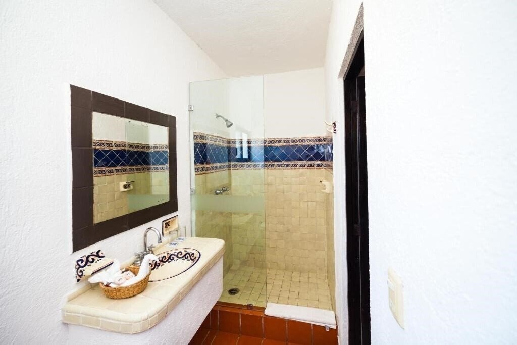 Фотографія Nina Hotel Playa del Carmen (ex. Nina Hotel Beach Club by Tukan, Nina Hotel & Beach Club) 3*