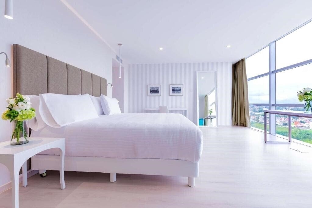 Zdjęcia Nh Puebla Finsa 3*