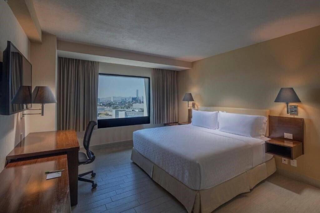 Готель Holiday Inn Puebla La Noria 3*