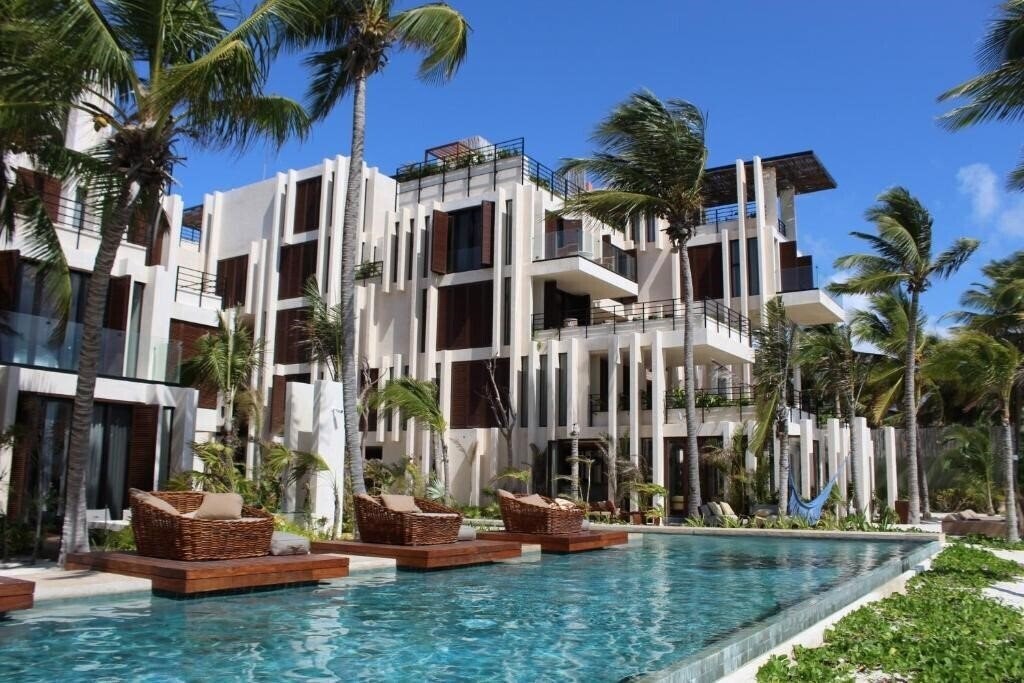 Фото Bespoke Tankah 3*