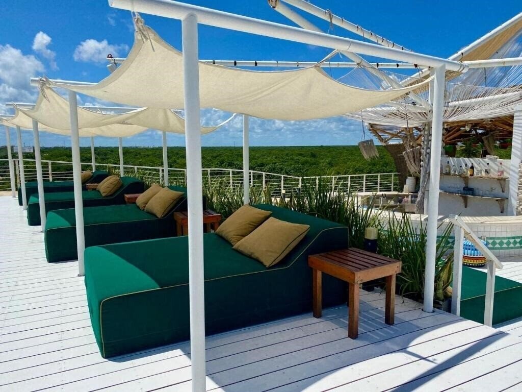 Готель Siente Tulum 4*