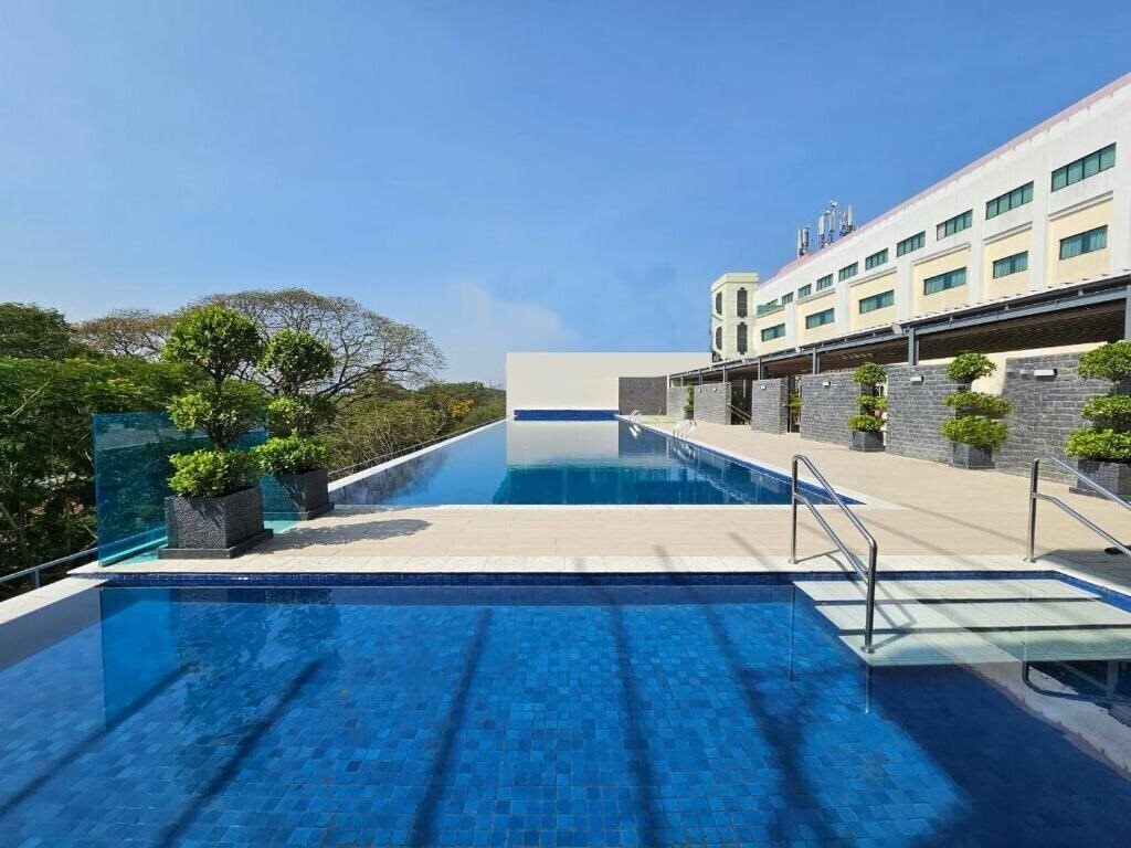 Фотография Summit Parkview Hotel 3*