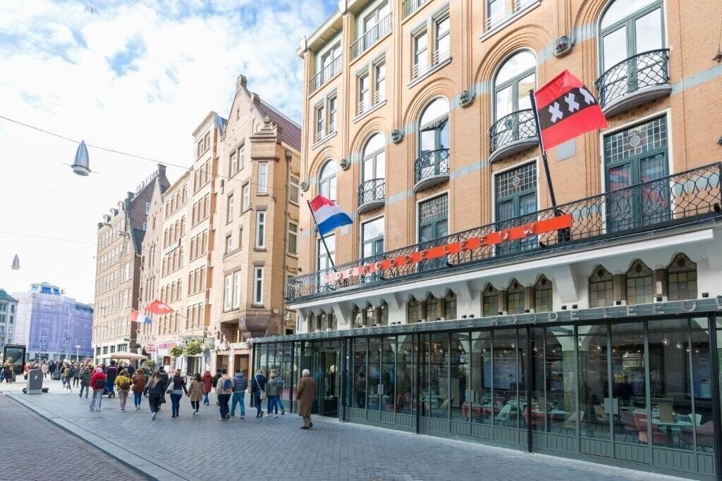 Hotel Amsterdam De Roode Leeuw 4*