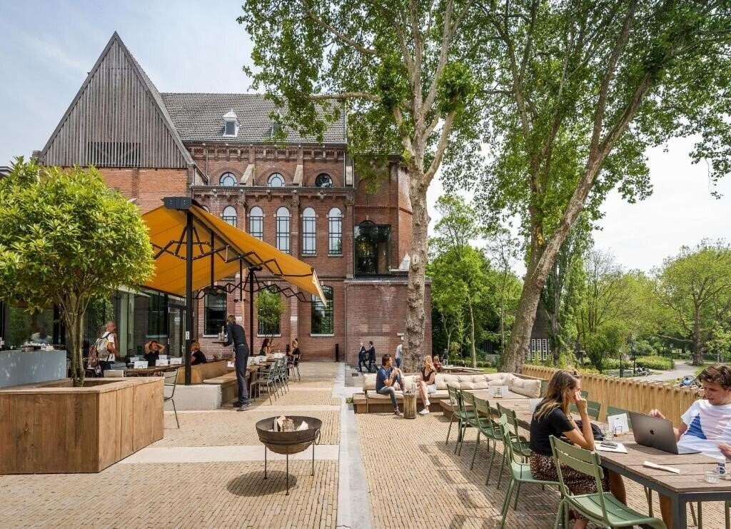 Готель Arena 4*