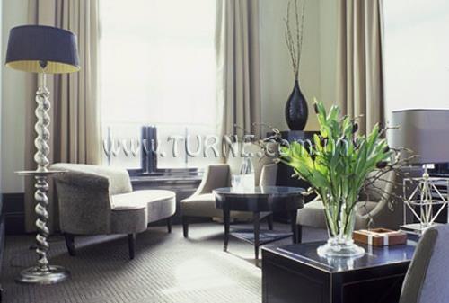 Готель College 4*