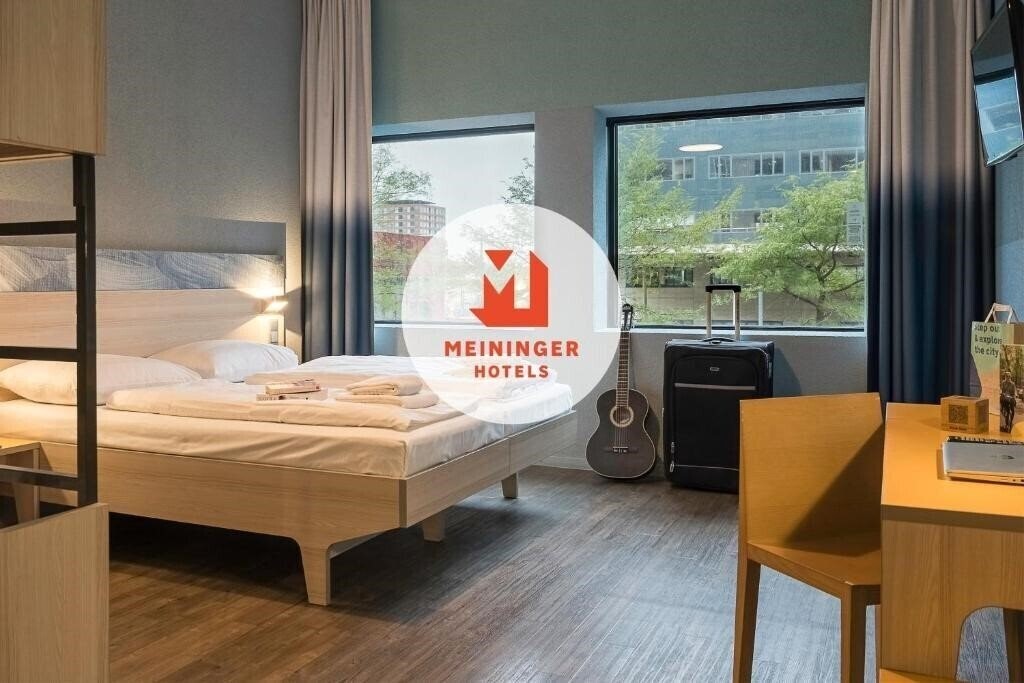 Отель Meininger Hotel Amsterdam City West 3*