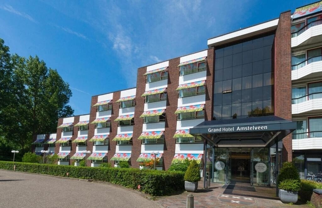 Готель Grand Hotel Amstelveen 4*