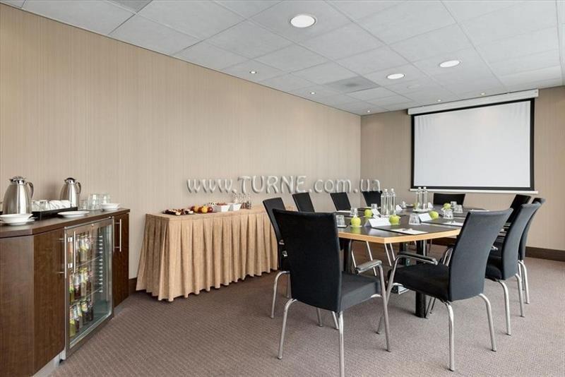 Фотографія NH Schiphol Airport 4*