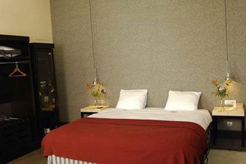 Фото NH Den Haag 4*