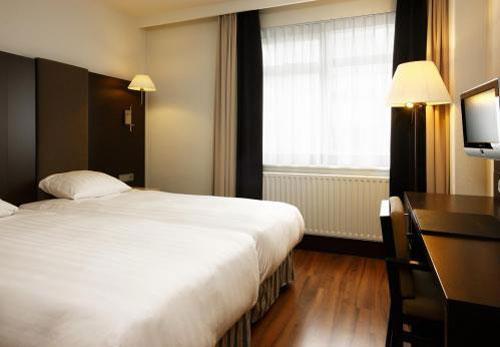 Zdjęcia NH Atlanta 4*