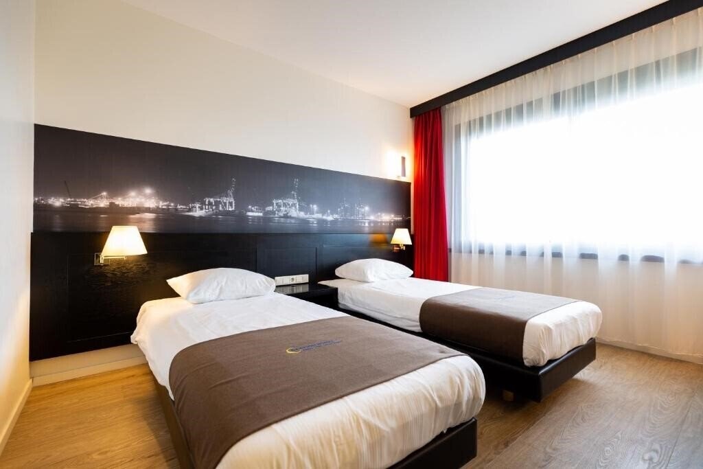 Zdjęcia Bastion Hotel Vlaardingen 4*