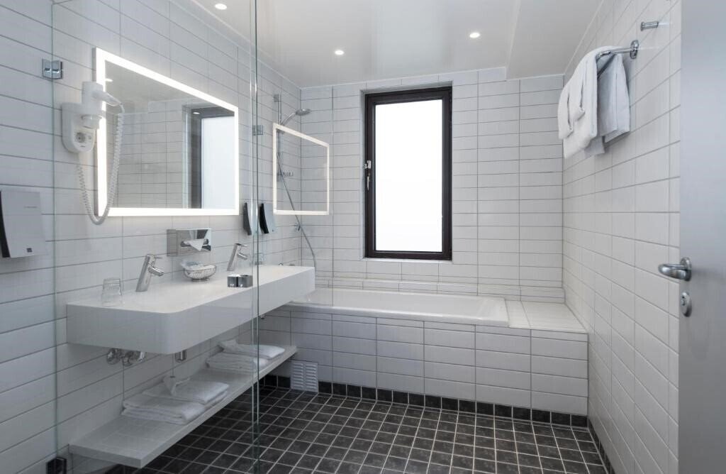 Фотография Thon Hotel Slottsparken 3*