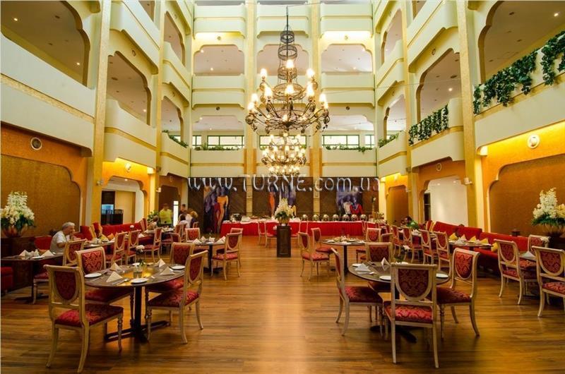 Obraz Five Continents Cassels Ghantoot Beach Resort & Spa 4*