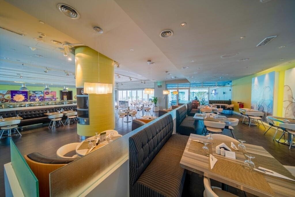 Obraz Premier Inn Abu Dhabi Capital Centre 3*