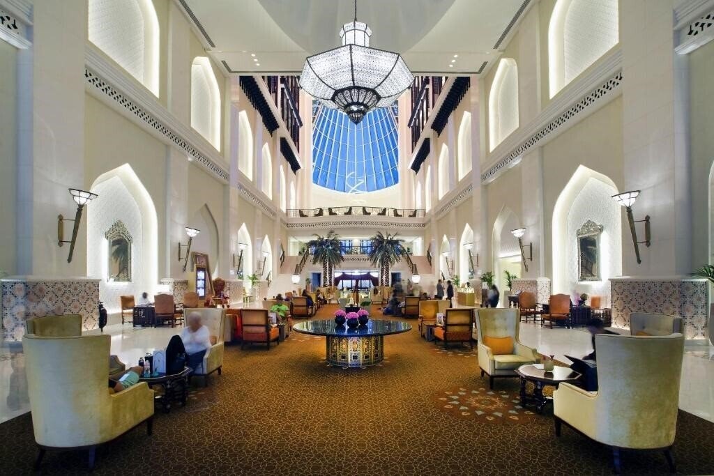 Hotel Bab Al Qasr Hotel & Residences 5*