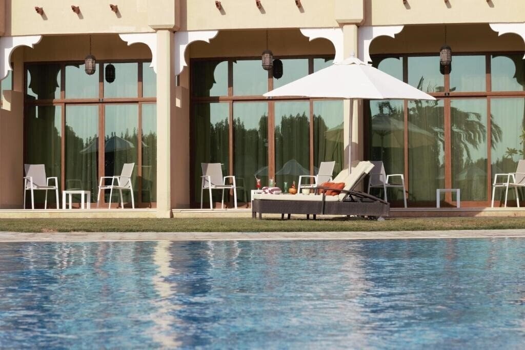 Hotel Western Hotel - Madinat Zayed 4*