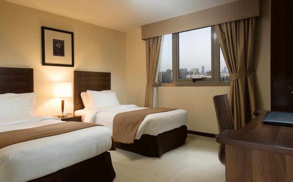 Obraz Century Hotel & Apartments 3*