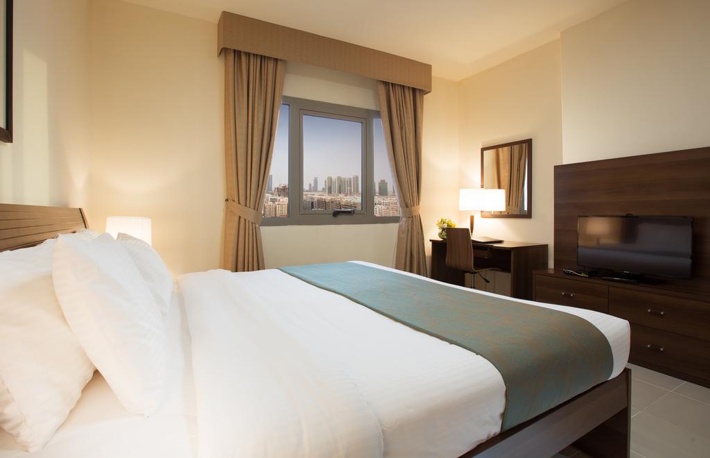 Zdjęcie Century Hotel & Apartments 3*