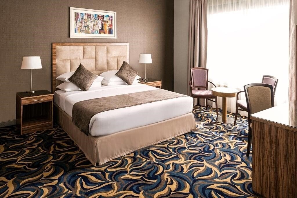 Zdjęcia Emirates Plaza Hotel 2*