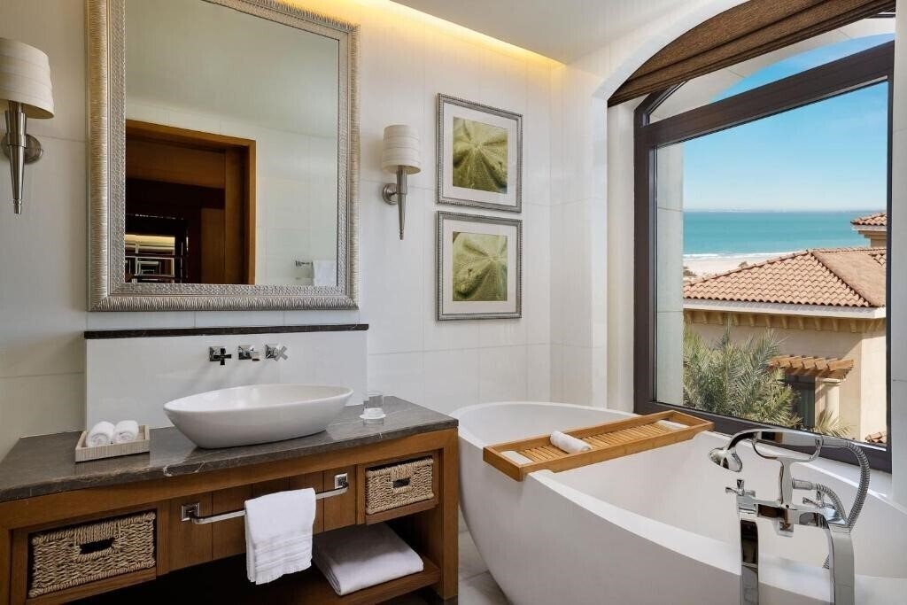 Фотографія The St. Regis Saadiyat Island Resort Abu Dhabi 5*